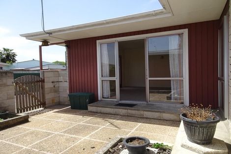 Photo of property in 1106 Heretaunga Street East, Parkvale, Hastings, 4122
