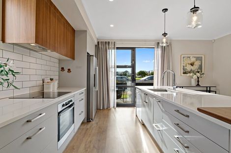 Photo of property in 16 Rangihina Road, Hobsonville, Auckland, 0616
