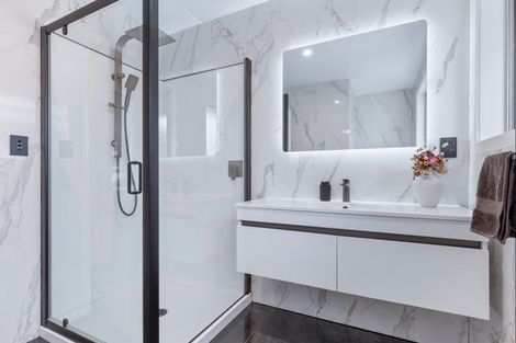 Photo of property in 25 Solway Street, Levin, 5510