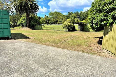 Photo of property in 69 Chilcott Road, Henderson, Auckland, 0612