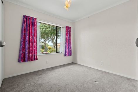 Photo of property in 21 Sandwick Drive, Weymouth, Auckland, 2103