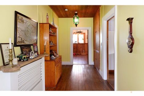 Photo of property in 19 Mount John Road, Waimate, 7977