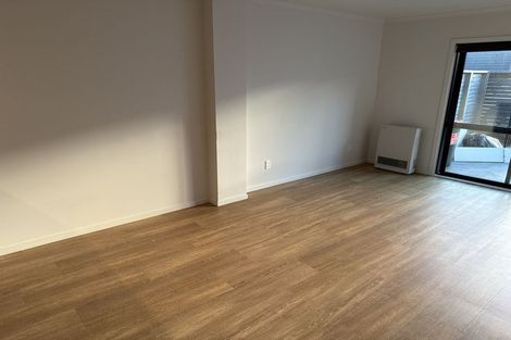 Photo of property in 5/9 Surrey Street, Tawa, Wellington, 5028