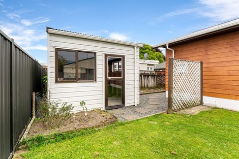 Photo of property in 10a Oxford Crescent, Ebdentown, Upper Hutt, 5018