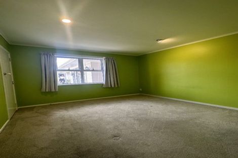Photo of property in 49 Bruce Road, Glenfield, Auckland, 0629