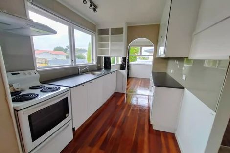 Photo of property in 9 Hope Farm Avenue, Pakuranga Heights, Auckland, 2010