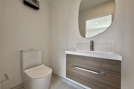 Photo of property in 4/107 Smith Street, Woolston, 8062