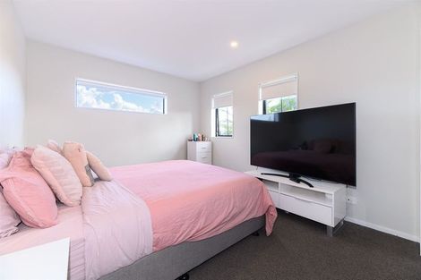 Photo of property in 13/15 Sunhill Road, Sunnyvale, Auckland, 0612