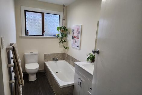 Photo of property in 17 Mcsaveneys Road, Marshland, Christchurch, 8051