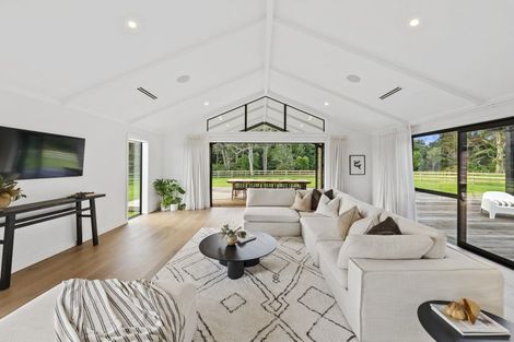 Photo of property in 58 Kidd Road, Waiuku, 2682