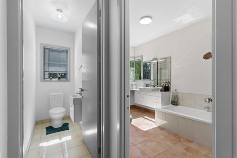 Photo of property in 289 Riverbank Road, Wanaka, 9382