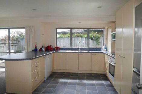 Photo of property in 151 Realm Drive, Paraparaumu, 5032