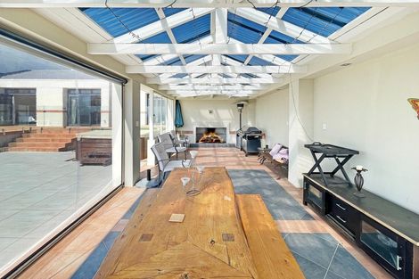 Photo of property in 192 Te Mata Peak Road, Havelock North, 4130