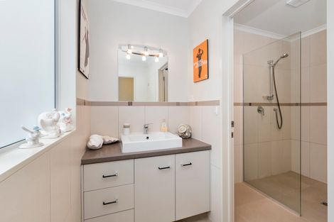 Photo of property in 7a Gills Avenue, Papakura, 2110