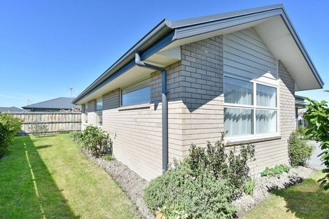 Photo of property in 27 Tutton (pvt) Mews, Rangiora, 7400