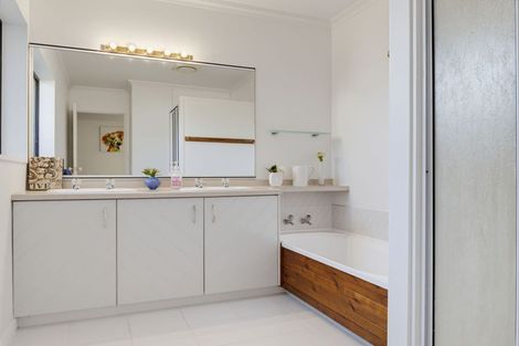 Photo of property in 14b Boronia Place, Mount Maunganui, 3116