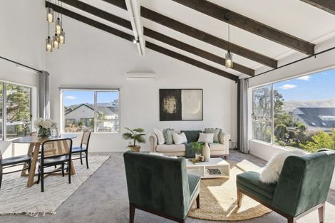 Photo of property in 7 Guadeloupe Crescent, Grenada Village, Wellington, 6037