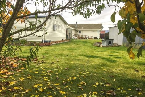 Photo of property in 11 Moorhouse Street, Waimate, 7924