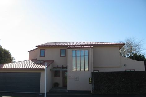 Photo of property in 25 Rogan Street, New Plymouth, 4310