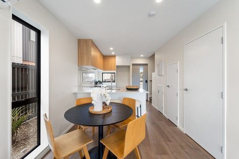 Photo of property in 1/478 West Coast Road, Glen Eden, Auckland, 0602