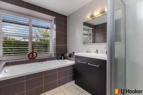 Photo of property in 180 Carnoustie Drive, Wattle Downs, Auckland, 2103