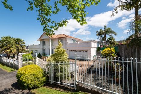 Photo of property in 36 Hugh Green Drive, Pinehill, Auckland, 0632