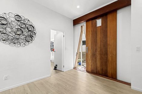 Photo of property in 31 Waipuia Place, Greenhithe, Auckland, 0632