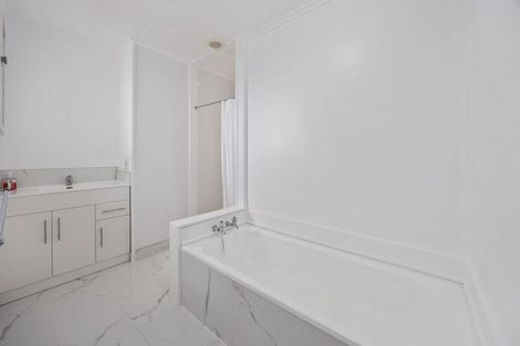 Photo of property in 50 Ramanui Avenue, Hawera, 4610