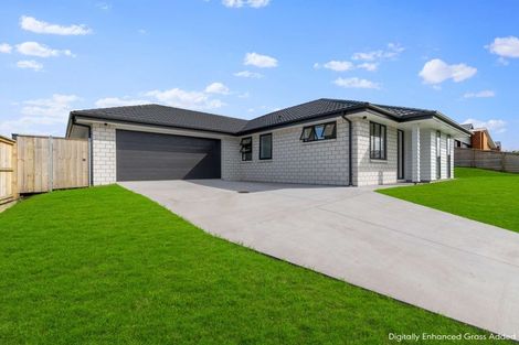 Photo of property in 4 Trevor Mcmiken Drive, Patumahoe, 2679
