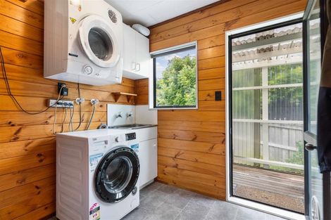 Photo of property in 121 Onemana Drive, Onemana, Whangamata, 3691