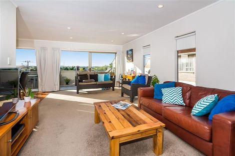 Photo of property in 859 Beach Road, Waiake, Auckland, 0630