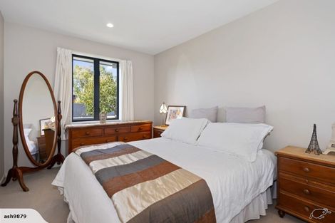 Photo of property in 5 Inca Place, Redwood, Christchurch, 8051
