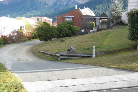 Photo of property in 8 Suburb Street, Queenstown, 9300
