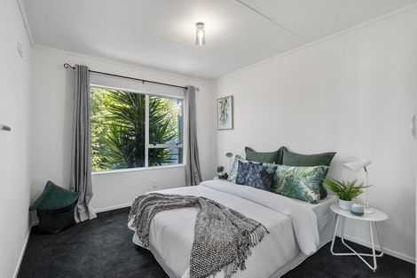 Photo of property in 94 Benmore Avenue, Cloverlea, Palmerston North, 4412