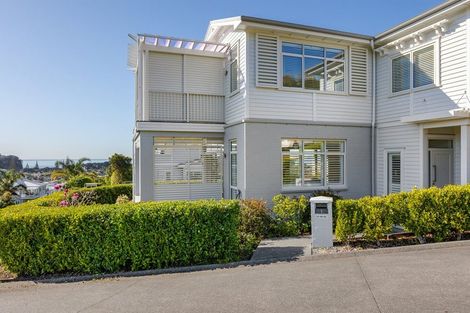 Photo of property in 1 Ocean View Terrace, Orewa, 0931