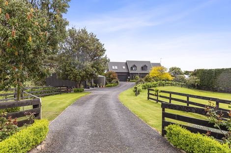 Photo of property in 42 Pukenamu Road, Te Horo, Otaki, 5581