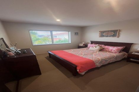 Photo of property in 10 Chard Place, Flat Bush, Auckland, 2016