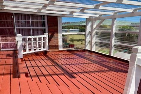 Photo of property in 1/77 Shakespeare Road, Milford, Auckland, 0620