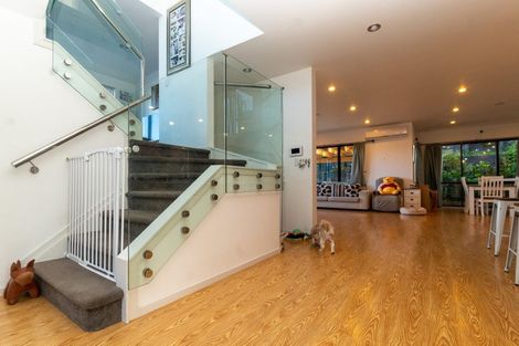 Photo of property in 8 San Casello Rise, Henderson, Auckland, 0612