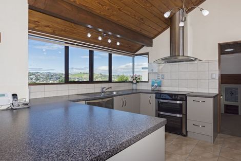 Photo of property in 46 Corinna Street, Welcome Bay, Tauranga, 3112