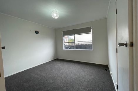 Photo of property in 6b Lisa Rise, Half Moon Bay, Auckland, 2012