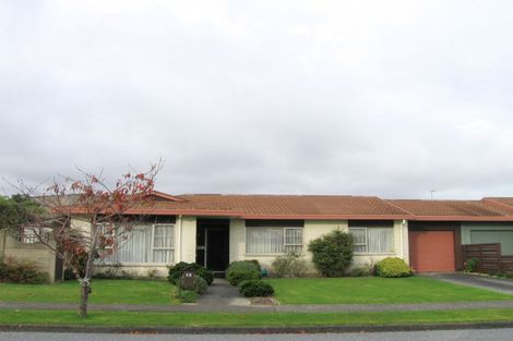 Photo of property in 2 Tawa Street, Waikanae, 5036