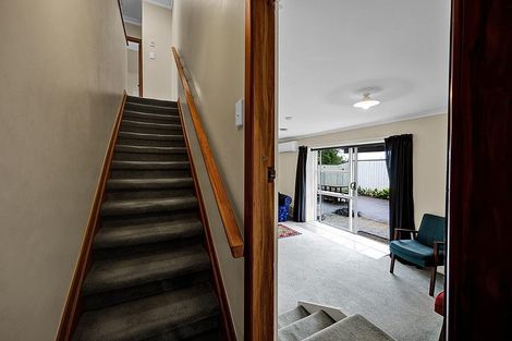 Photo of property in 14 Montana Place, Merrilands, New Plymouth, 4312