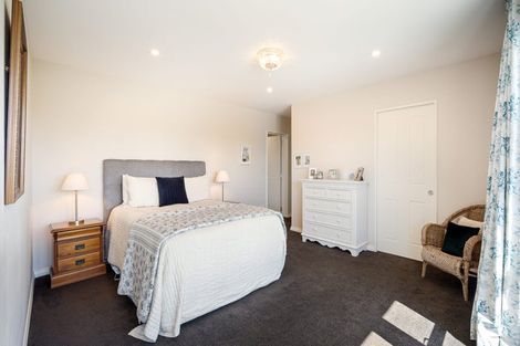 Photo of property in 39 Overdale Drive, Cashmere, Christchurch, 8022