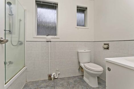 Photo of property in 1/115 Canongate Street, Birkdale, Auckland, 0626