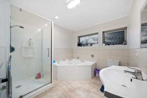 Photo of property in 13 Huber Street, Weymouth, Auckland, 2103