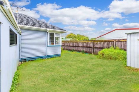 Photo of property in 111a Clevedon Road, Papakura, 2110
