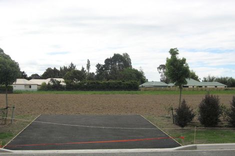 Photo of property in 1 Willowside Place, Amberley, 7410