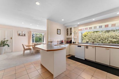 Photo of property in 102 Arran Road, Browns Bay, Auckland, 0630