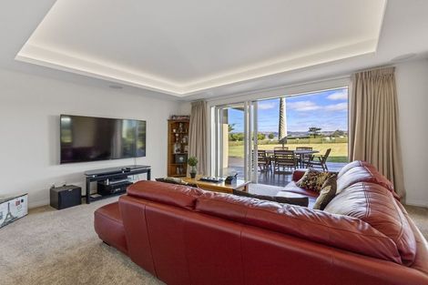 Photo of property in 100 Wingatui Road, Mosgiel, 9024